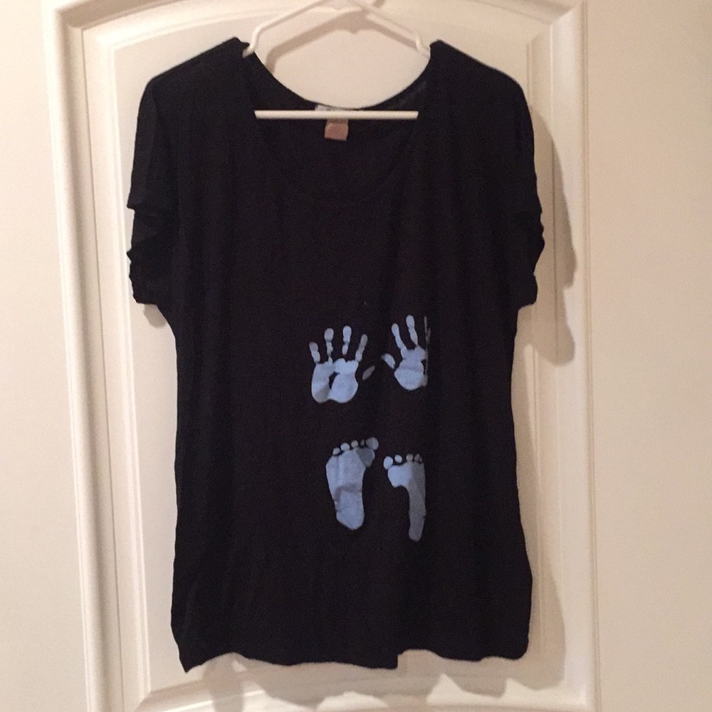 Maternity t shirt size XL